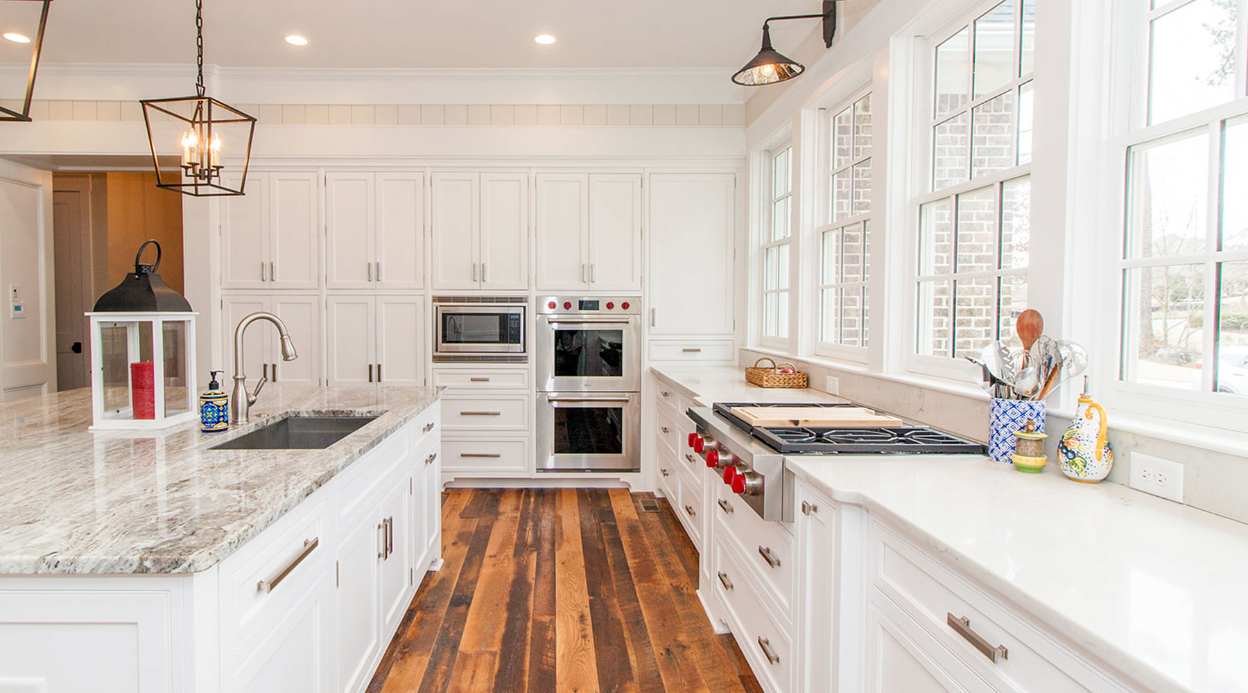 cherry kitchen cabinets