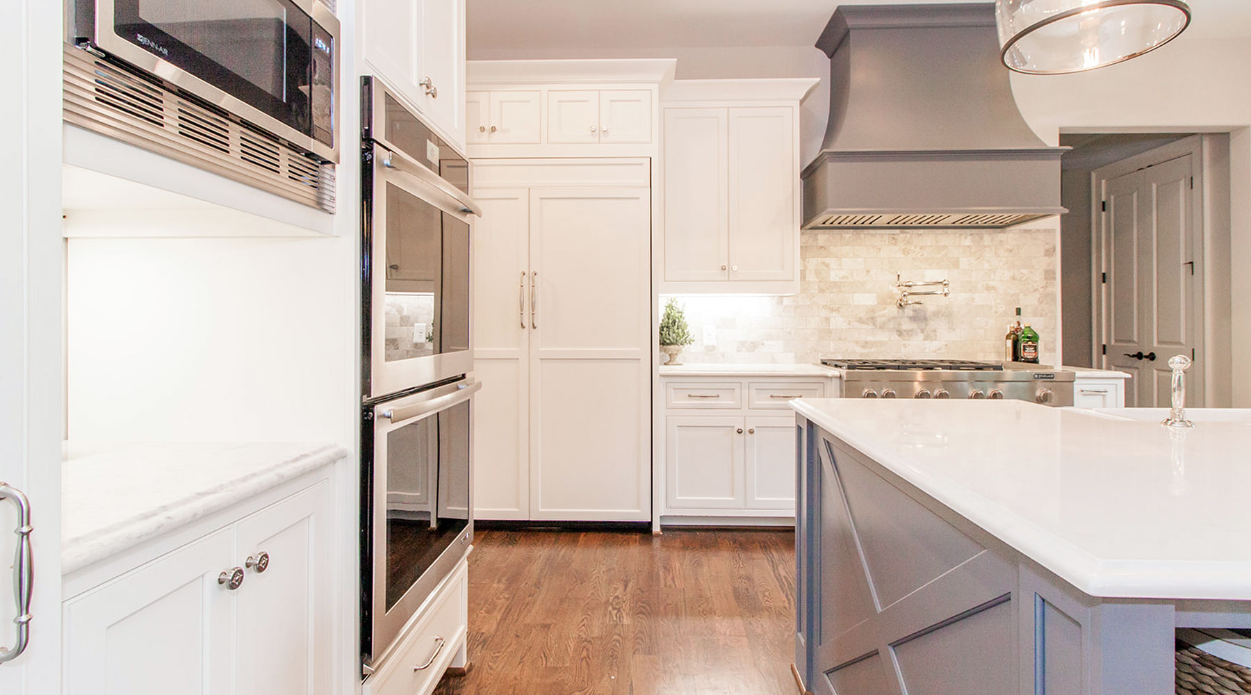 cherry kitchen cabinets