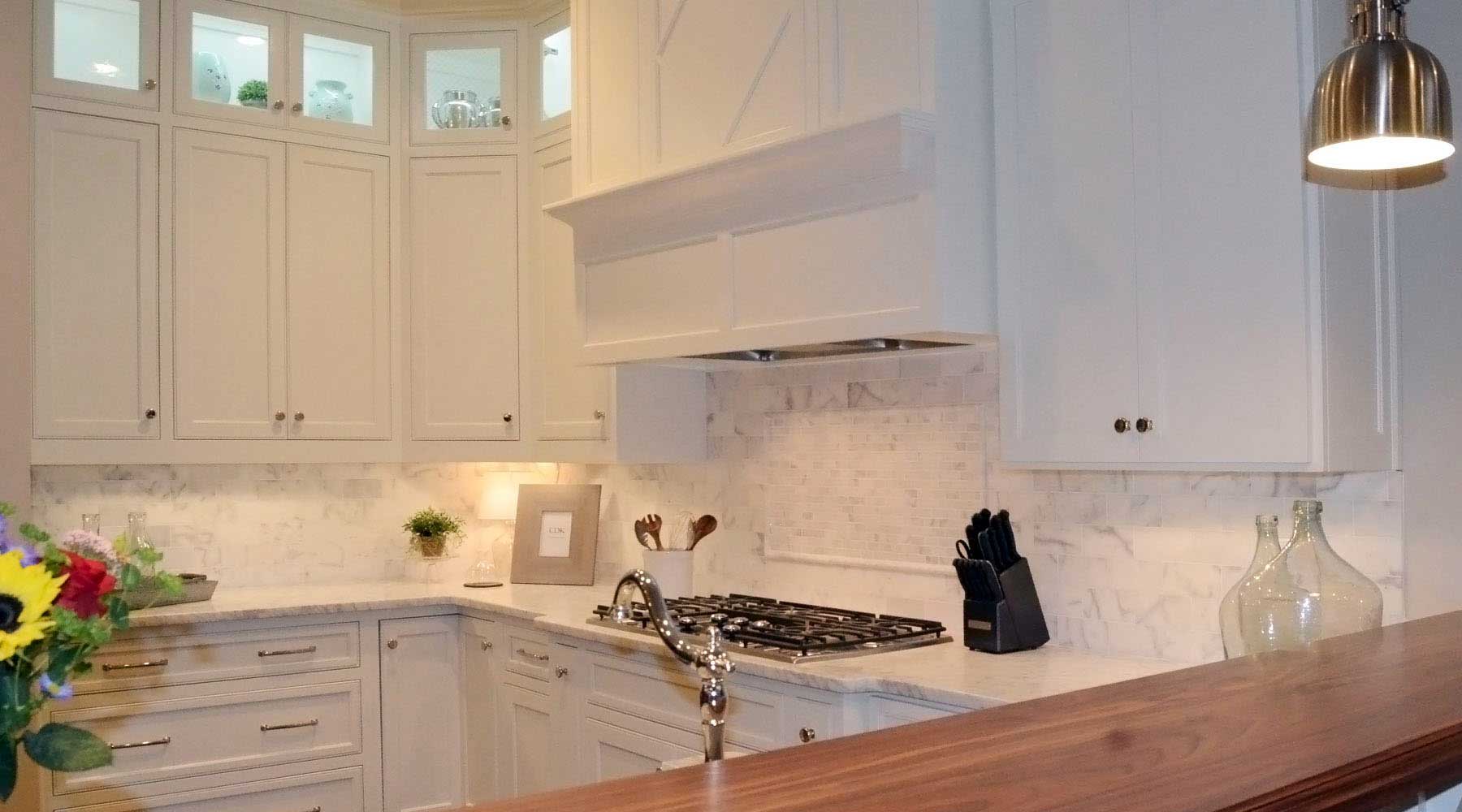 white kitchen cabinets
