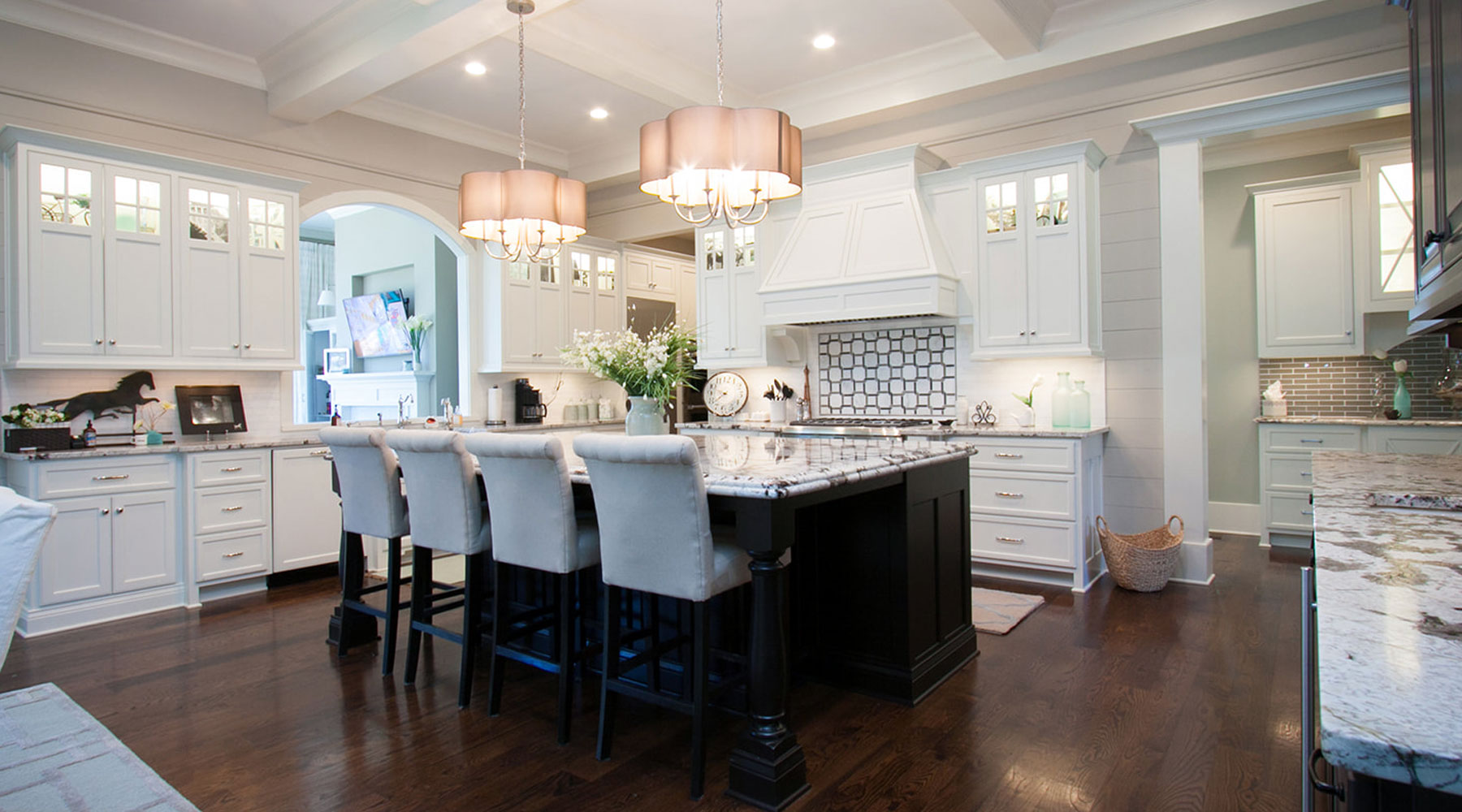 cherry kitchen cabinets